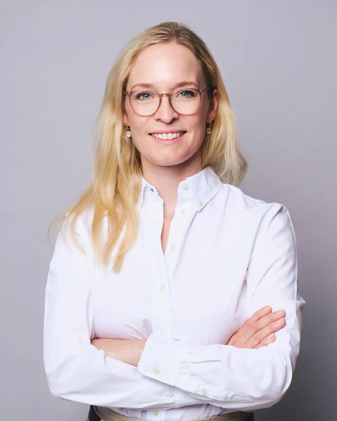 Dr. med. Annabelle Sanders - Eyelid Aesthetics Frankfurt high